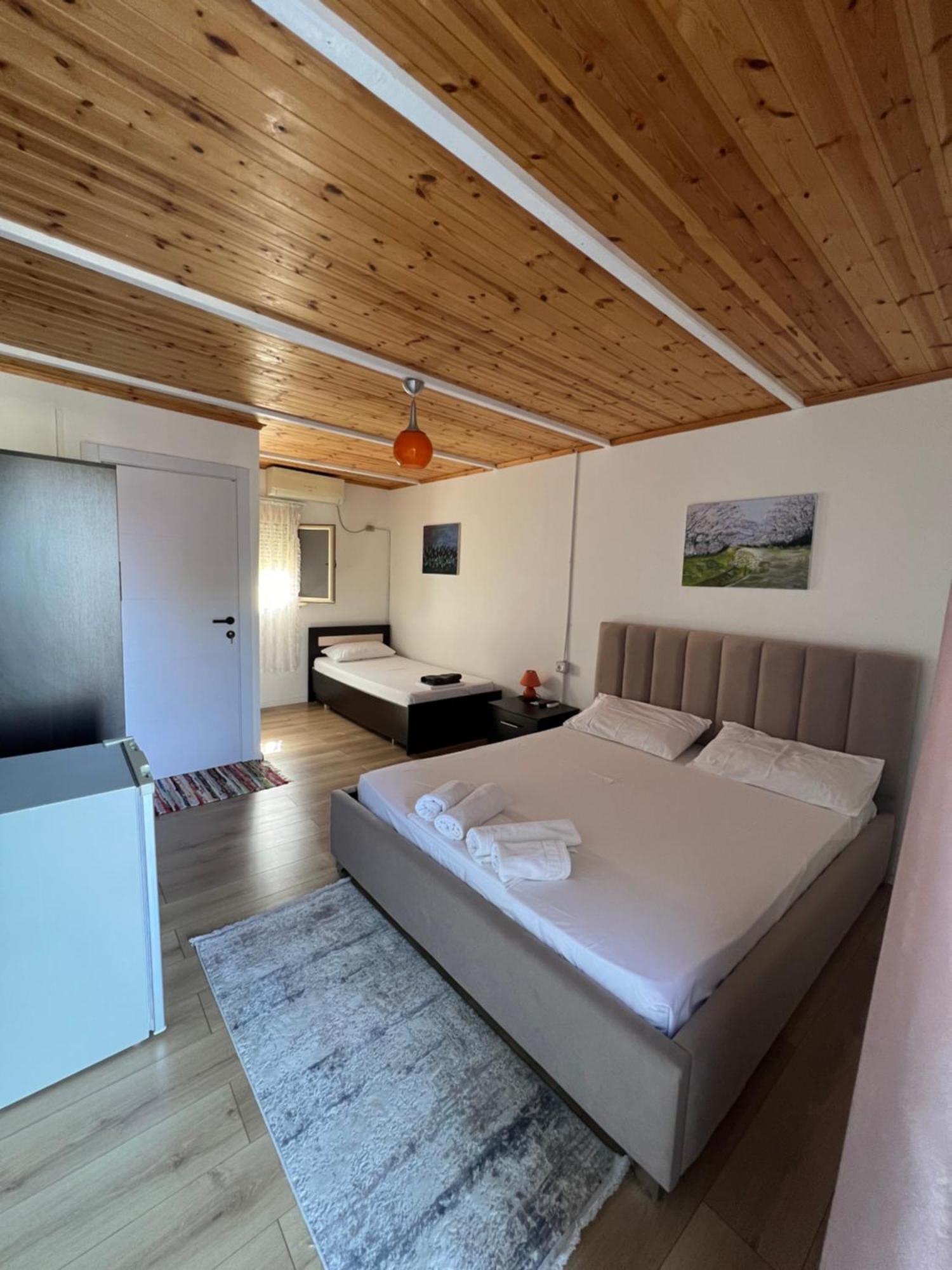Nili Hotel Vlora Kültér fotó